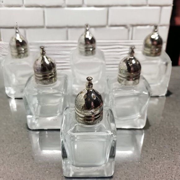 "Vintage Glass Mini Salt & Pepper Shakers w/ Silver Tops  Original Box Set-6 - Picture 6 of 11